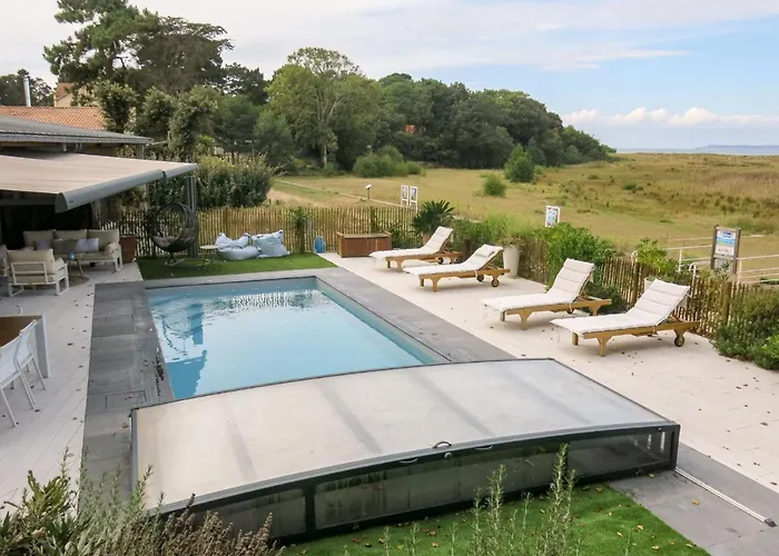 Indigo-vue Et Piscine Chauffee By Interhome *