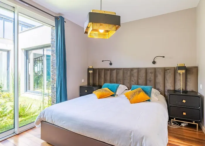 Indigo-vue Et Piscine Chauffee By Interhome بيت للعطل *