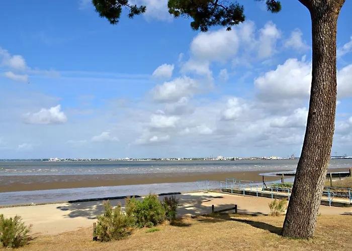 Indigo-vue Et Piscine Chauffee By Interhome بيت للعطل